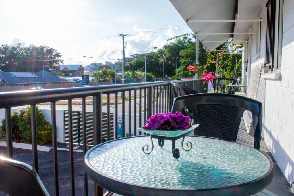 Foreign Exchange Accommodation-Beachside ทาวน์วิล ภายนอก รูปภาพ