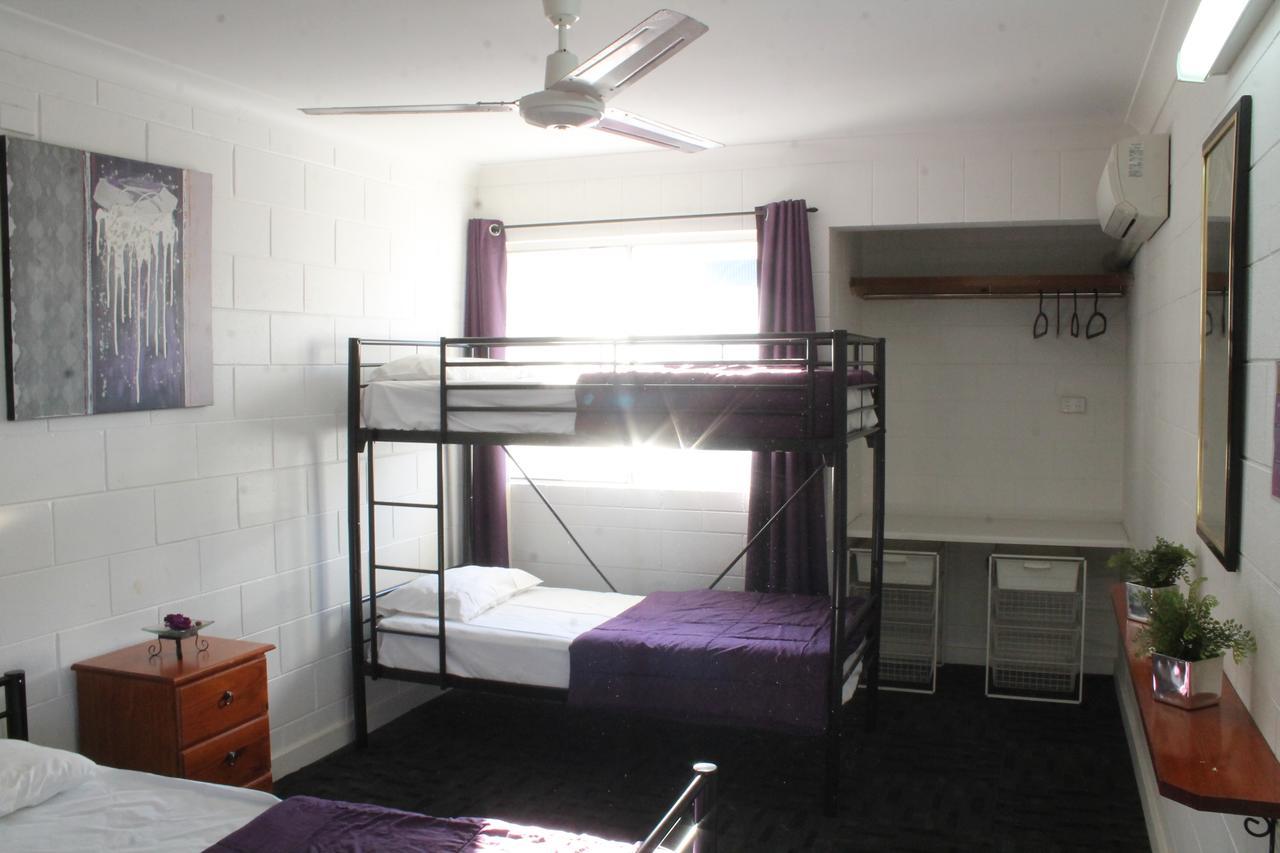 Foreign Exchange Accommodation-Beachside ทาวน์วิล ภายนอก รูปภาพ