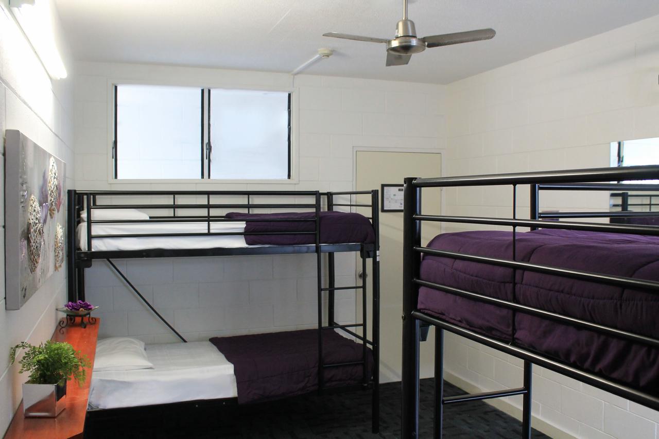 Foreign Exchange Accommodation-Beachside ทาวน์วิล ภายนอก รูปภาพ